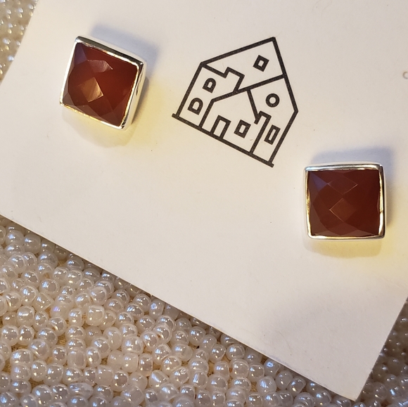 Square Red Studs - Picture 4 of 5